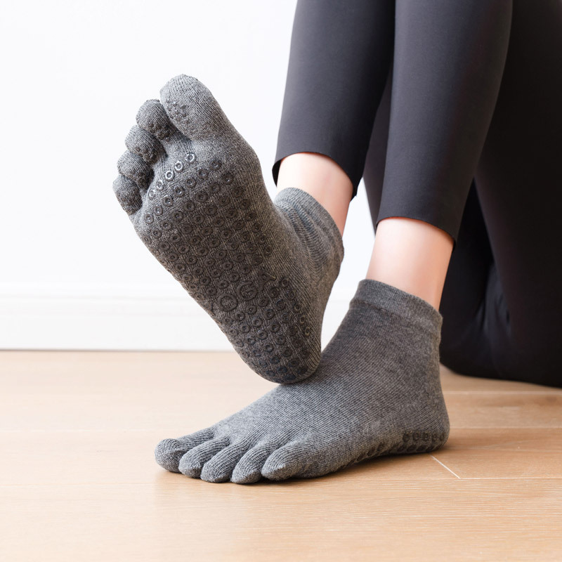 ถุงเท้าซิลิโคนกันลื่นสำหรับผู้ - Yoga Fitness Pilates บทวิจารณ์และราคา